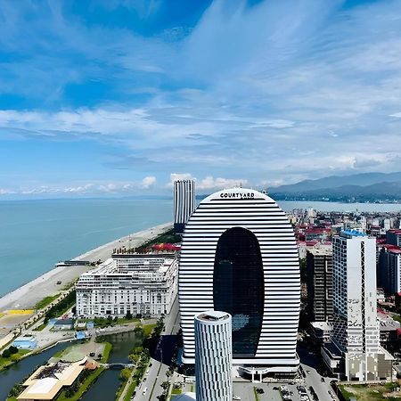 Luxury Orbi City Sea View Aparthotel Batoemi Buitenkant foto