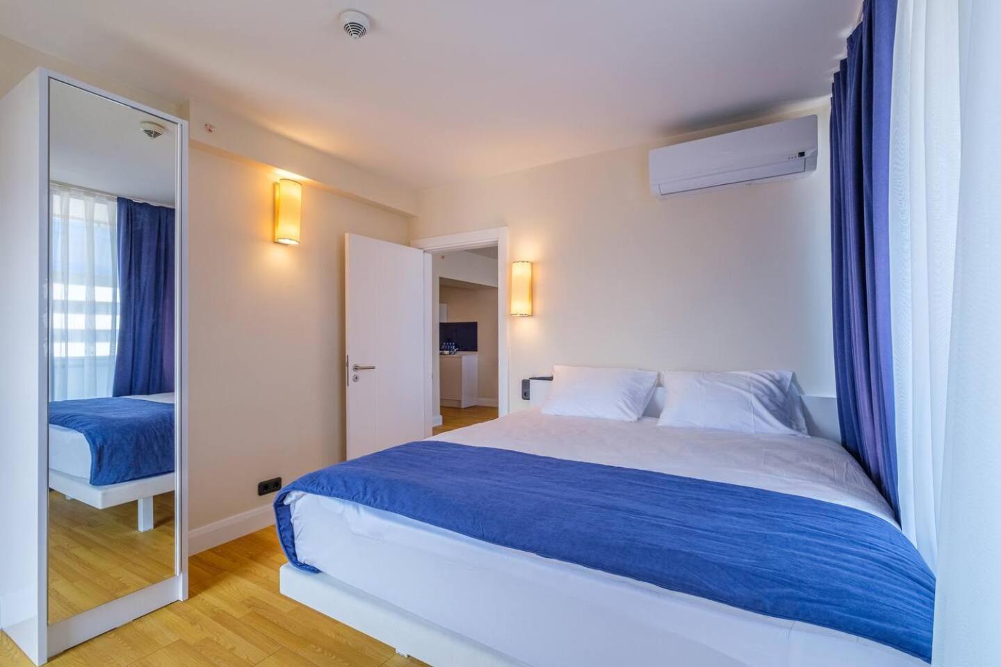 Luxury Orbi City Sea View Aparthotel Batoemi Buitenkant foto