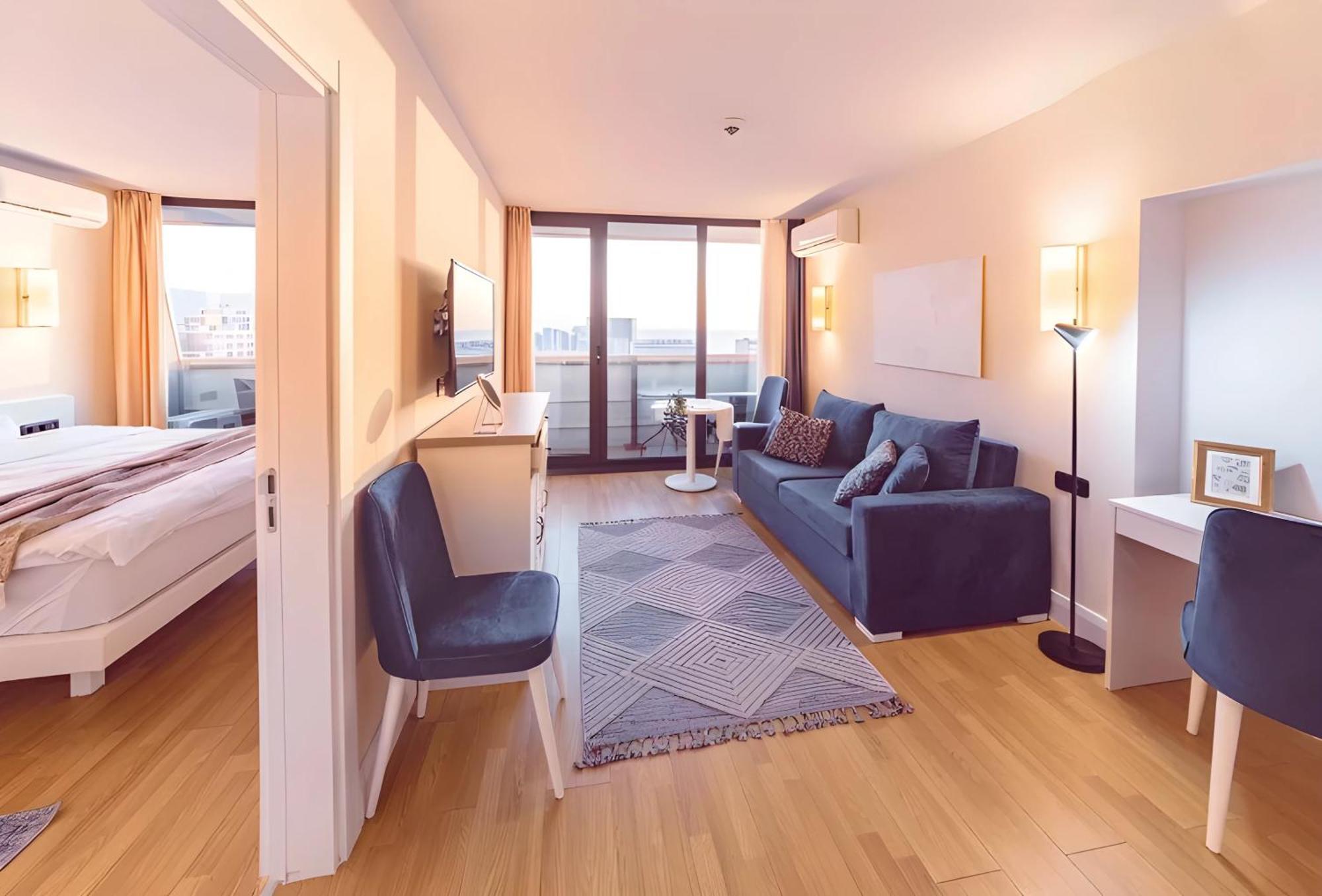 Luxury Orbi City Sea View Aparthotel Batoemi Buitenkant foto
