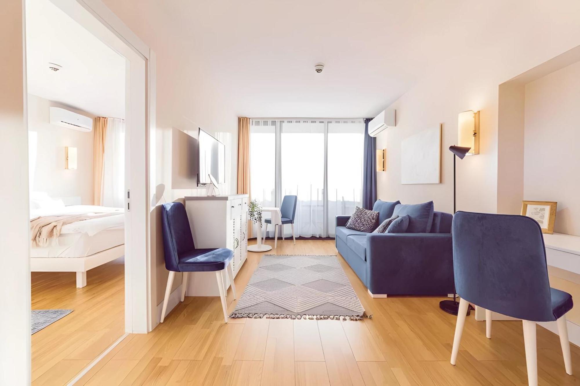 Luxury Orbi City Sea View Aparthotel Batoemi Buitenkant foto