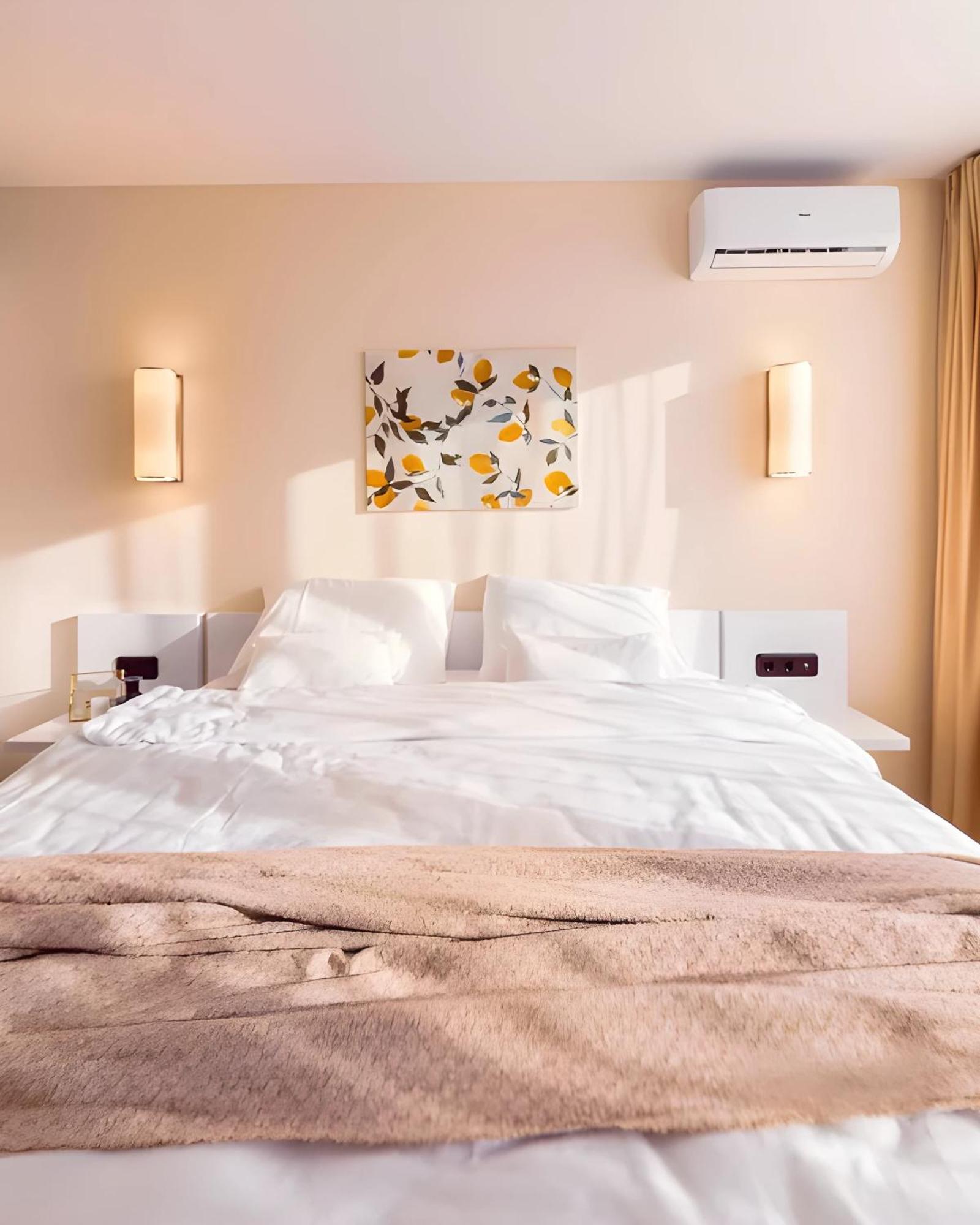 Luxury Orbi City Sea View Aparthotel Batoemi Buitenkant foto